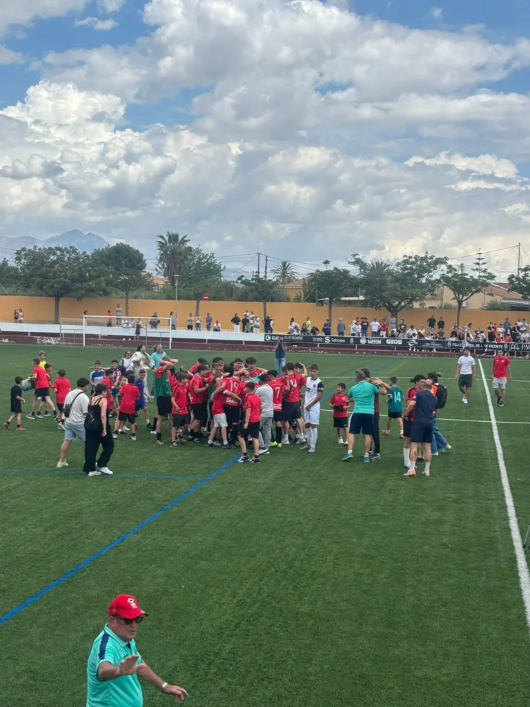 El Juvenil del Jove Español hace historia con su ascenso a División de Honor