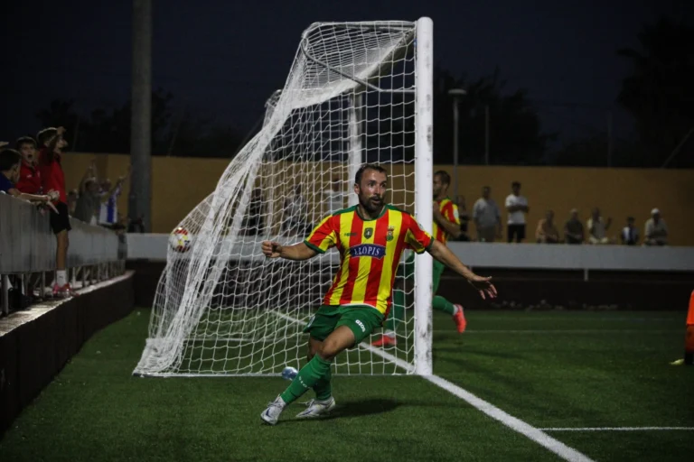 El Jove Español busca su primera victoria a domicilio ante el Villarreal C