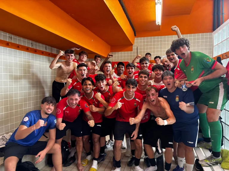 Exhibición rojilla en el debut en casa