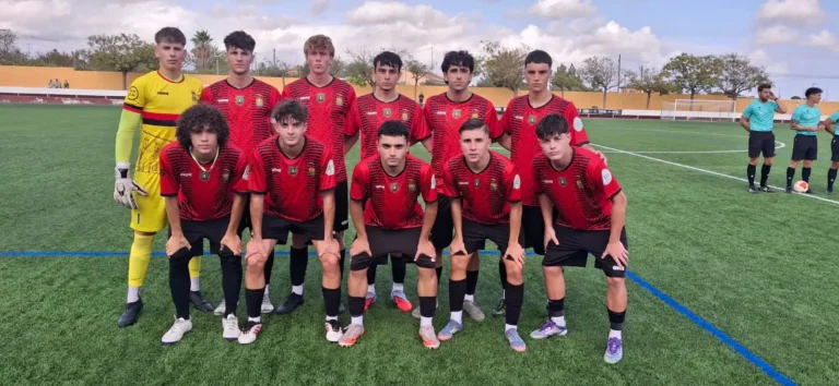 Derrota cruel del Jove Español Juvenil A ante el Murcia Promises en el último minuto