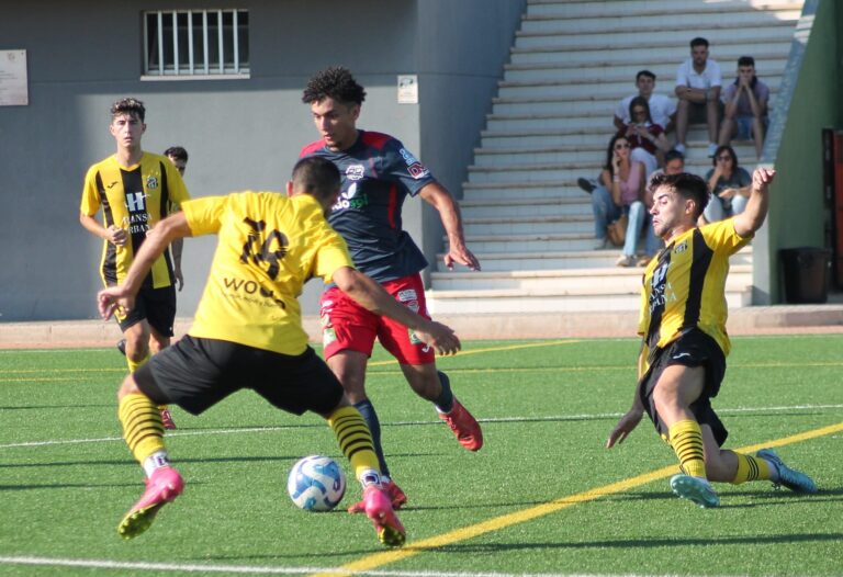 El Betis Florida firma un empate de carácter en La Murada