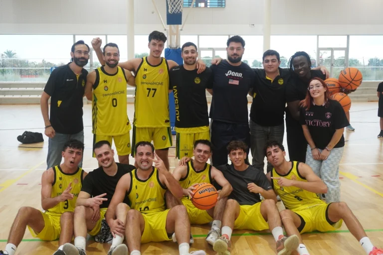 Victoria firme del Adesavi ante el Carolinas (63-56)