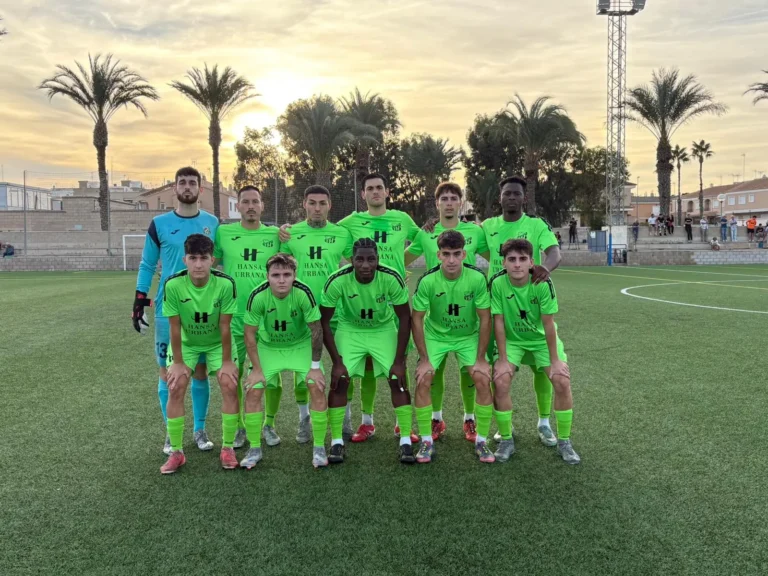 El Betis Florida acaricia el empate en Catral, con un jugador menos