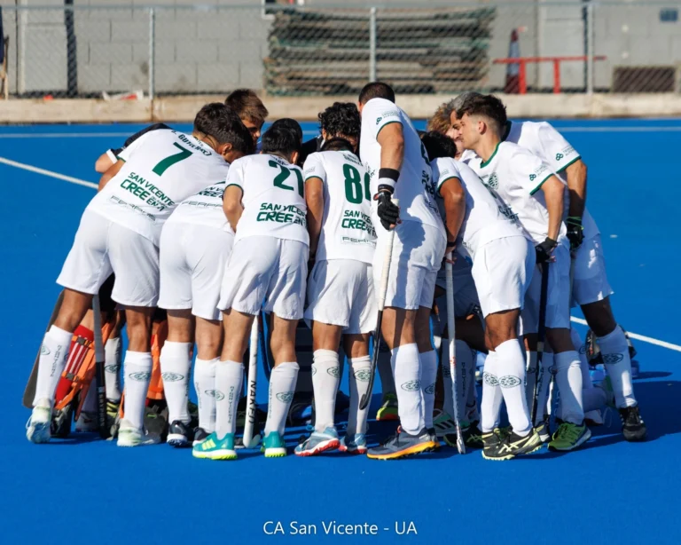 El equipo  Atlético San Vicente demuestra carácter pese a la derrota ante el líder