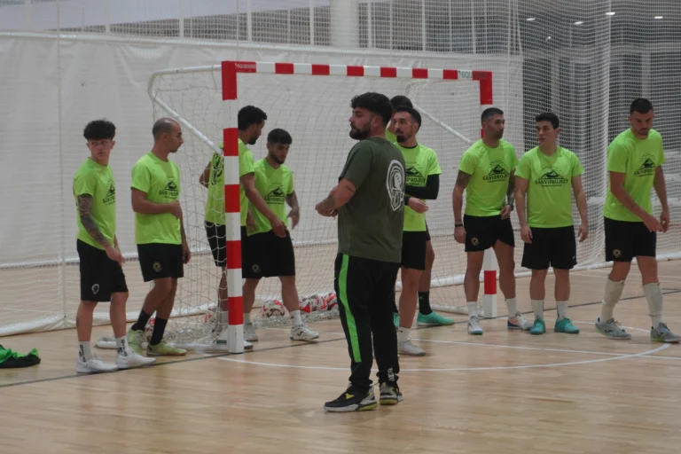 Hércules San Vicente busca consolidar su fortaleza en casa ante el Joventut d’Elx