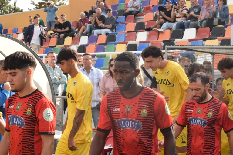 El Jove San Vicente busca reencontrarse con su mejor versión ante el Atlético Saguntino