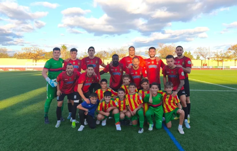 El Jove Español cae ante Recambios Colón  (1-2)