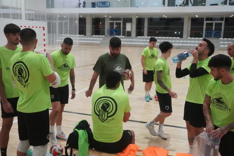 El Hércules San Vicente cae ante el Serelles Alcoy (3-4)