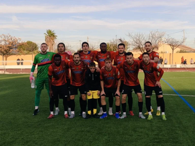 El Jove Español se libera y vuelve a creer ante Soneja