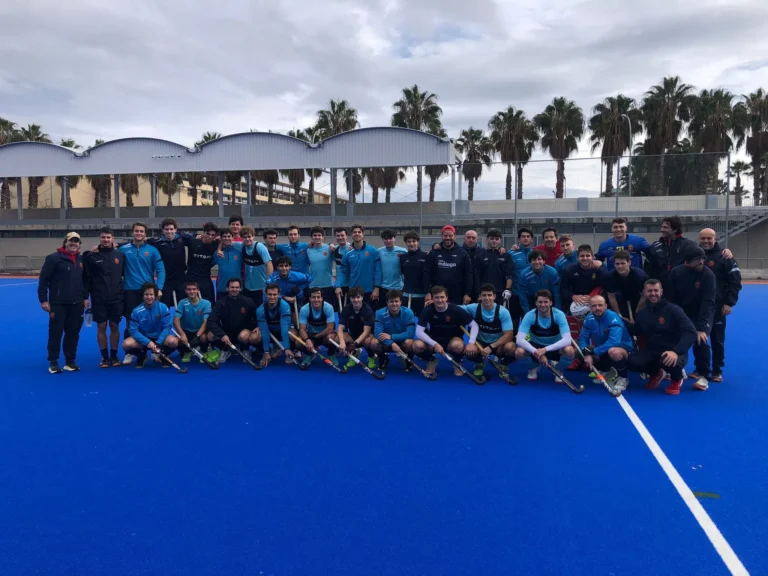 Luis Llopis entrena con la Selección Española Absoluta