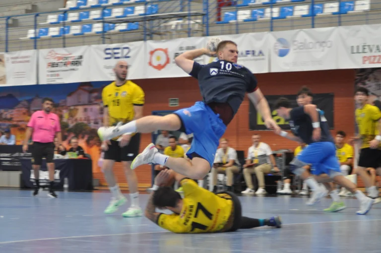 Balonmano Servigroup Benidorm busca reafirmarse en Soria
