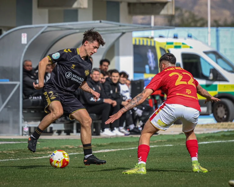 Intercity y Fuenlabrada, duelo de urgencias en el Antonio Solana