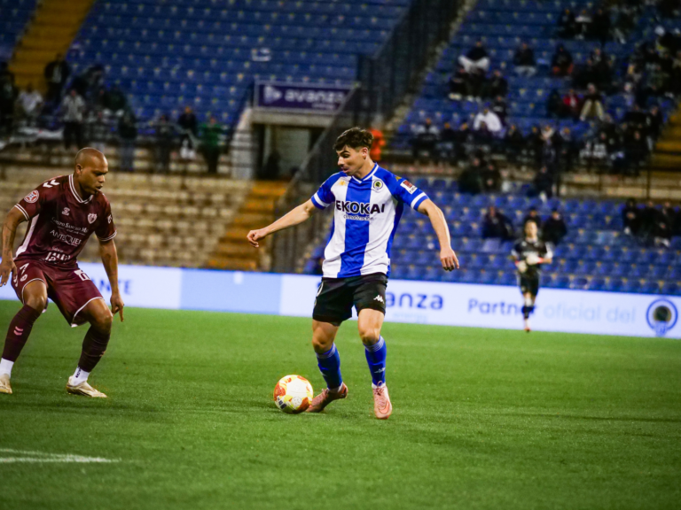 Destiny y Abraham Paz hunden más aún al Hércules