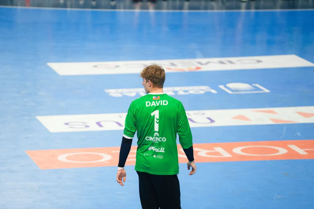 "David Faílde-Hispanos Júnior"