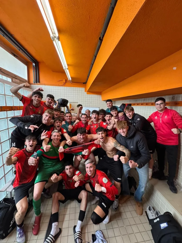 Victoria de mérito del Juvenil DH del Jove Español ante el Albacete (2-0)