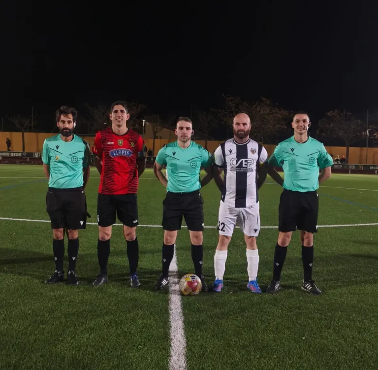 El Castellonense agrava la crisis del Jove Español (0-4)