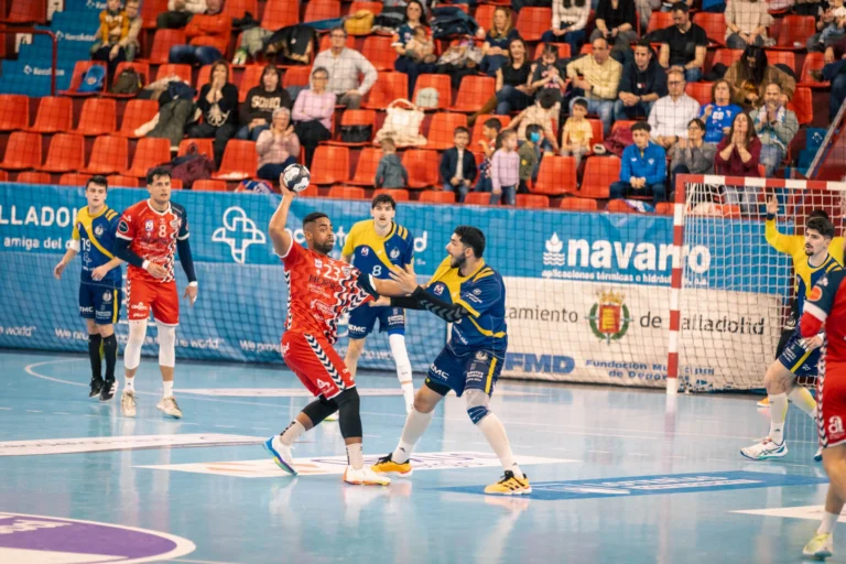 Horneo BM Alicante cae en Valladolid tras rozar la remontada final (31-30)