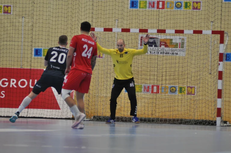 Benidorm se apaga tras el descanso y deja escapar un partido que tenía en la mano