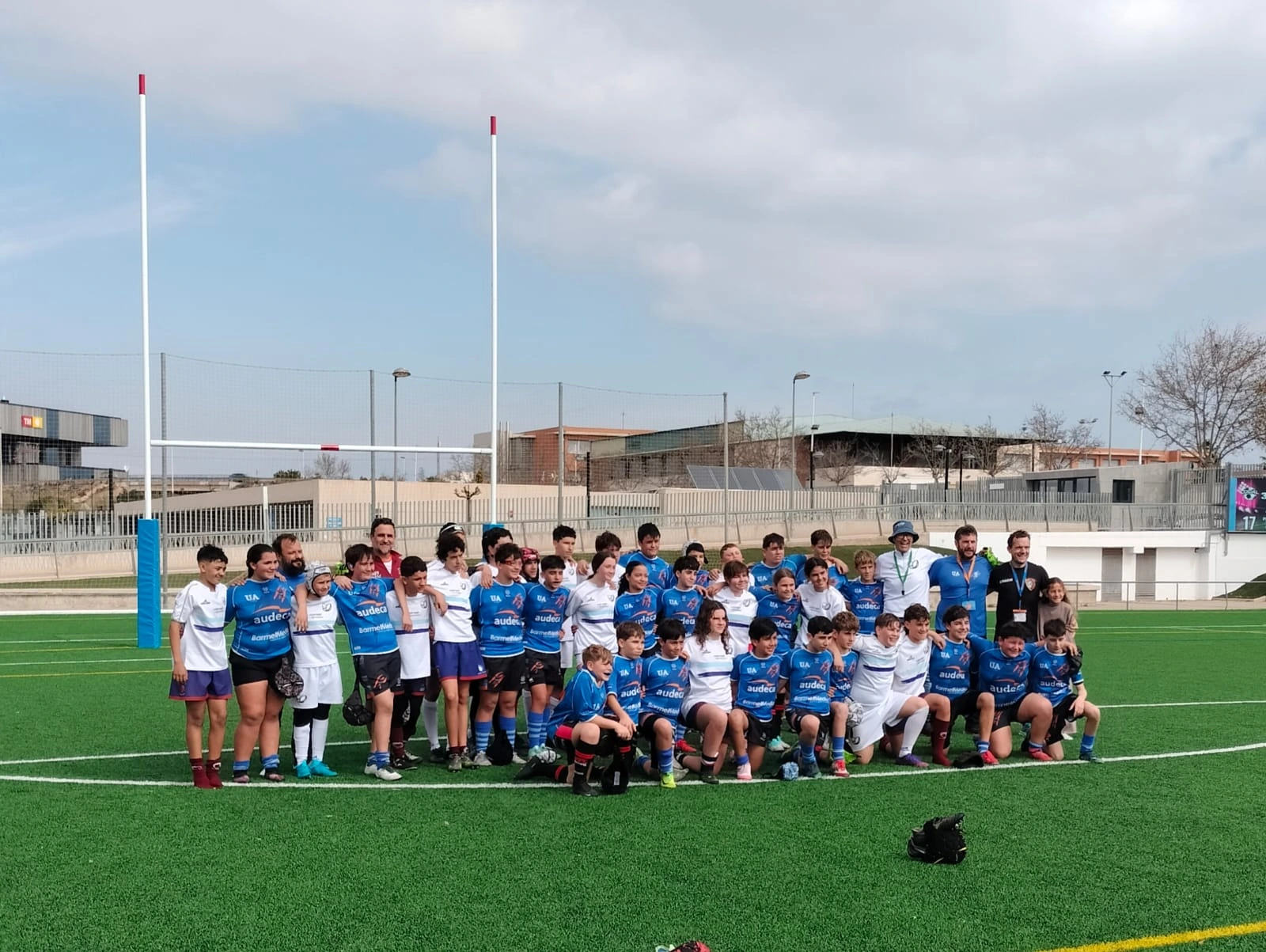 "Luxury Club de Rugby"