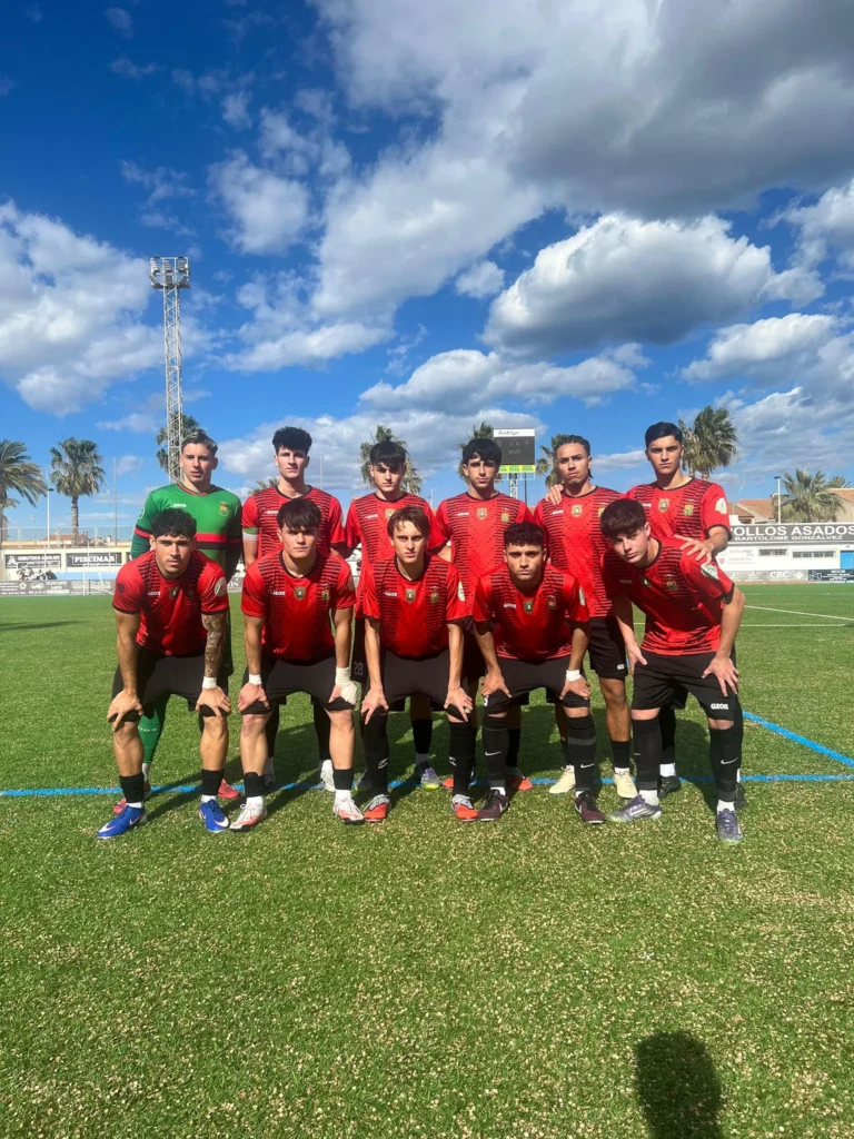 Empate sin goles entre Jove Español y EFB Pinatar en un duelo directo por la permanencia (0-0)