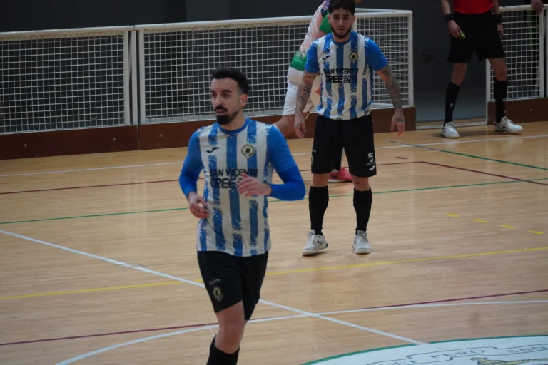 El Hércules San Vicente no levanta cabeza y cae ante el Nueva Elda (3-7)