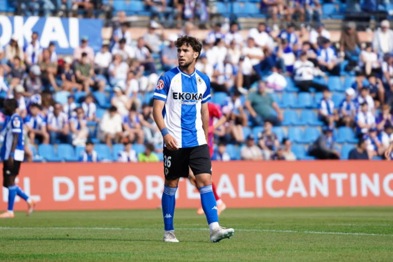 Guti, renovado hasta 2028 con el Hércules CF