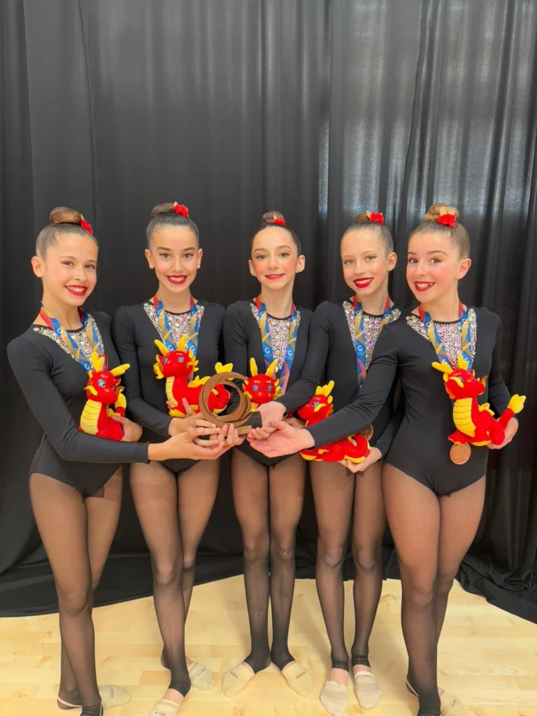 Rítmica San Vicente clasifica a dos conjuntos para el Nacional