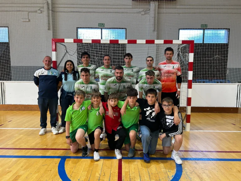 Futsal San Vicente remonta al Costablanca y suma su tercera victoria consecutiva (5-3)