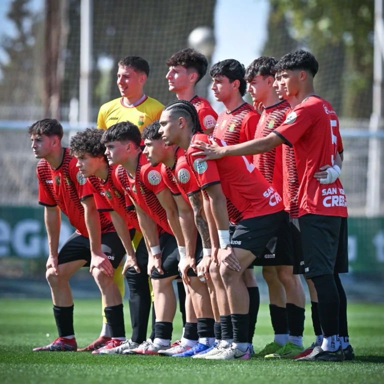 El desgaste condena al Español de San Vicente ante el Elche CF (0-4)