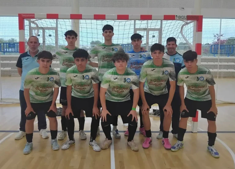El Juvenil del Futsal San Vicente roza la sorpresa ante el líder pese a las bajas (3-4)