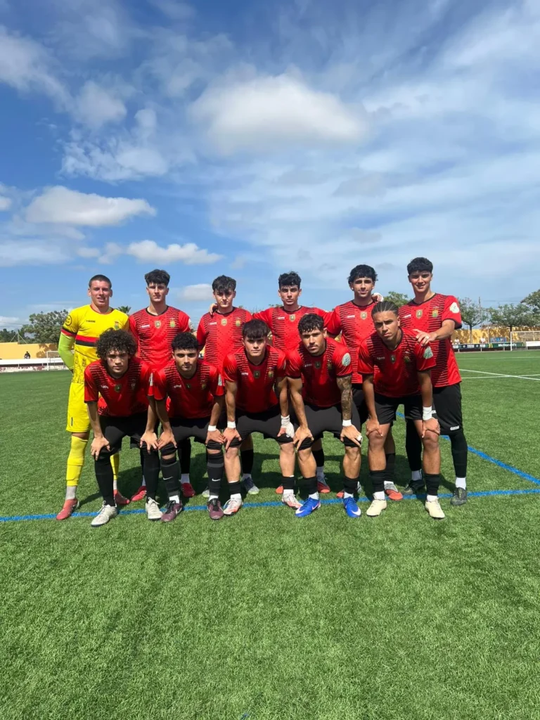 El Español Juvenil DH pierde el derbi ante el Hércules (1-2), pero los blanquiazules descienden