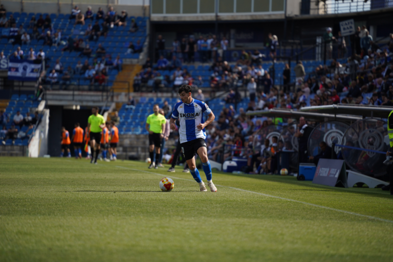 El Hércules CF apura sus opciones de playoff ante un Villarreal B intratable en casa