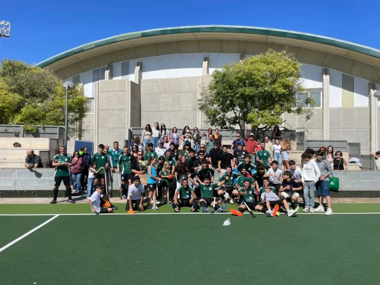 El Atlético San Vicente masculino firma un triunfo de líder en una tarde de despedidas