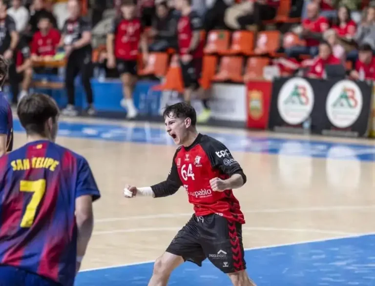 Adrián Sánchez refuerza el extremo derecho del Horneo BM Alicante