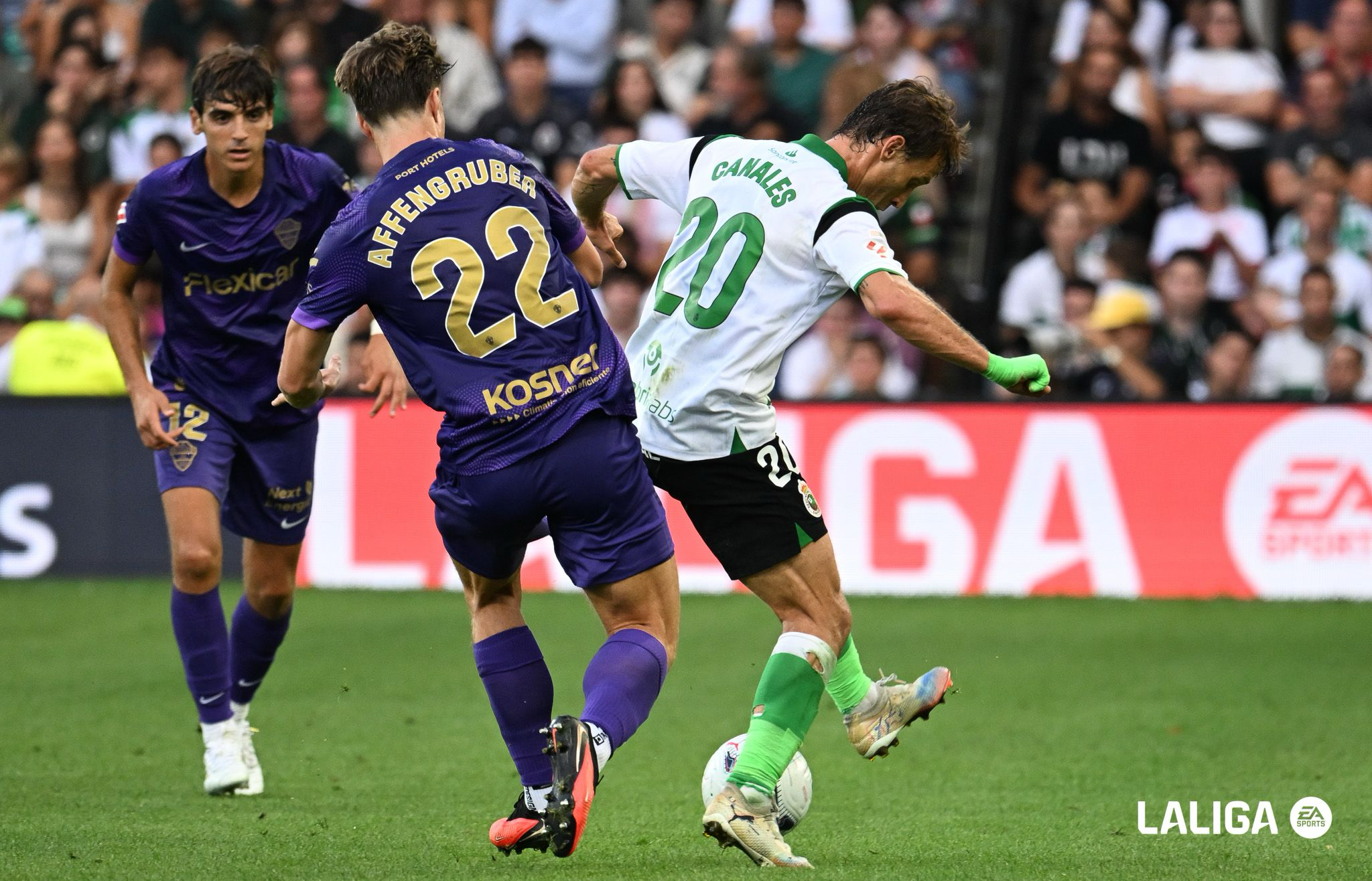 "Affrenbruger en disputa con Canales"